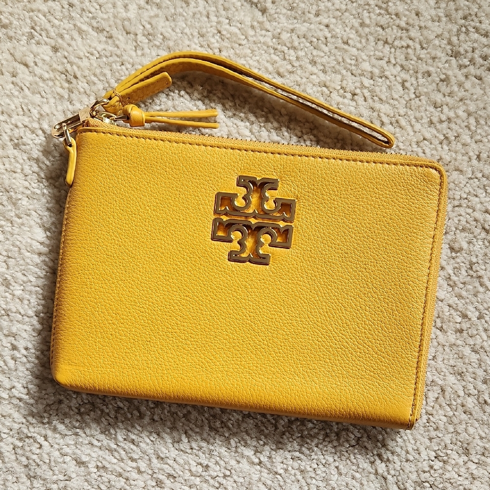 Tory Burch Britten Yellow/Gold Wristlet